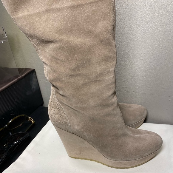 Gucci suede boots - Picture 6 of 16